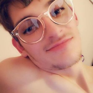 Meet your Posher, Travis